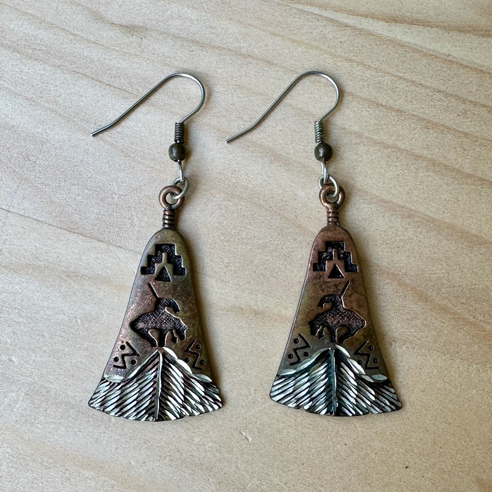 VTG Waldeck Johnson Dangle Earrings 2 Inch Bell Shape Southwestern Style Copper